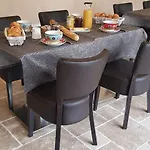 Alojamento de Acomodação e Pequeno-almoço L'attegia Lia 3*